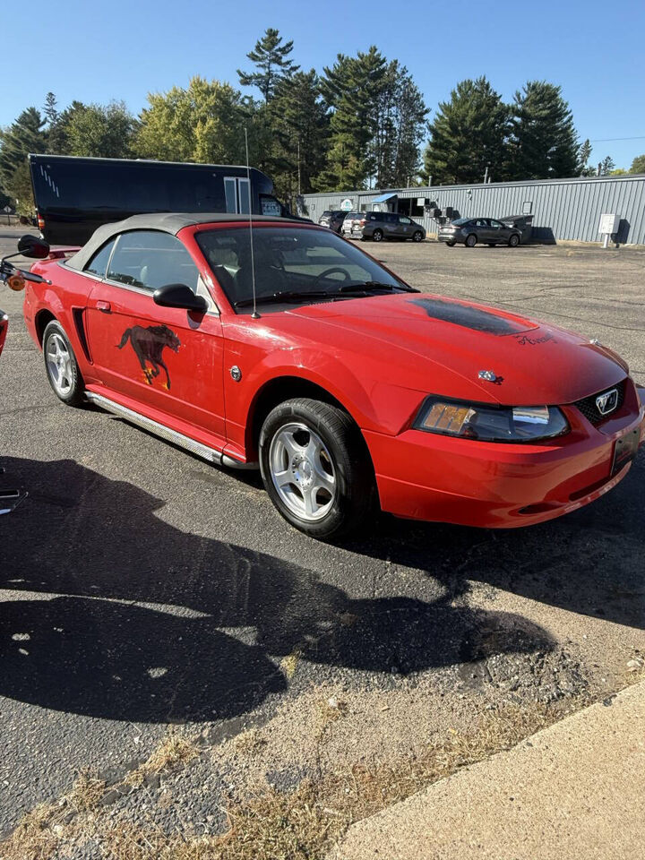 2004 FORD Mustang