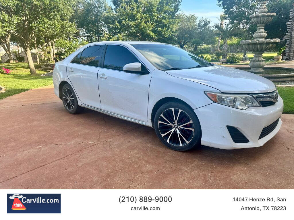 2013 TOYOTA Camry