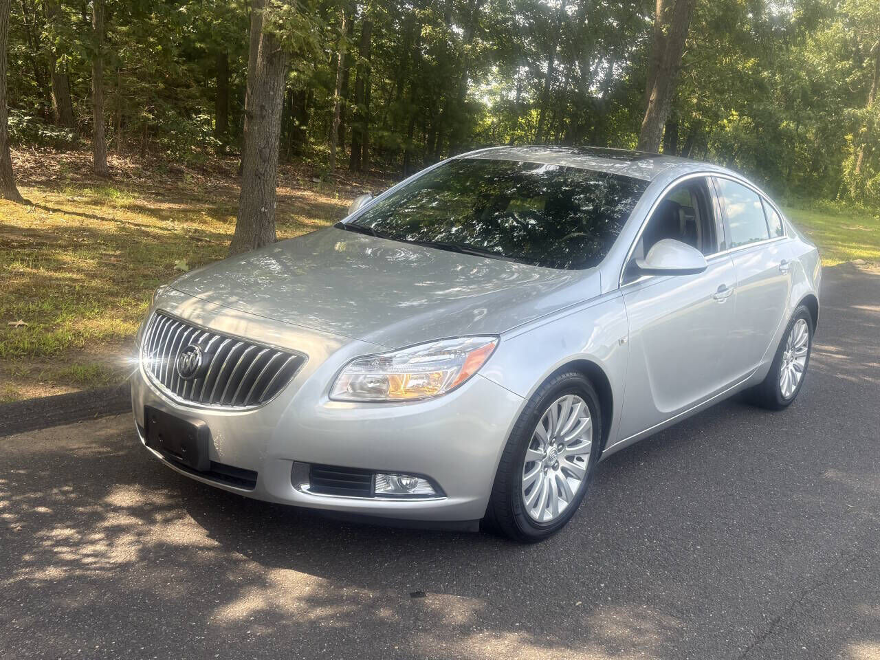2011 BUICK Regal