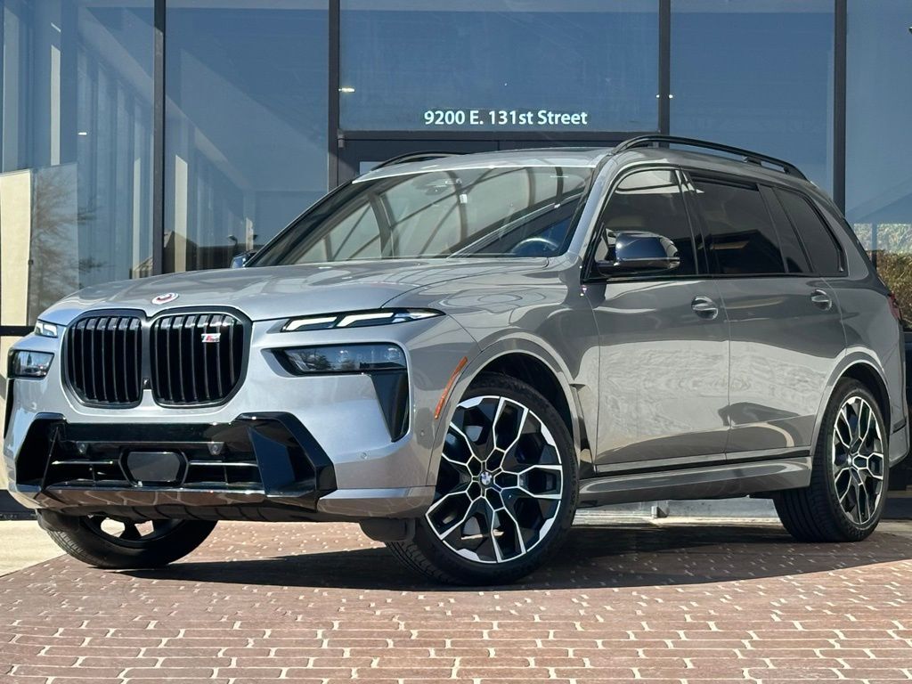 2023 BMW X7