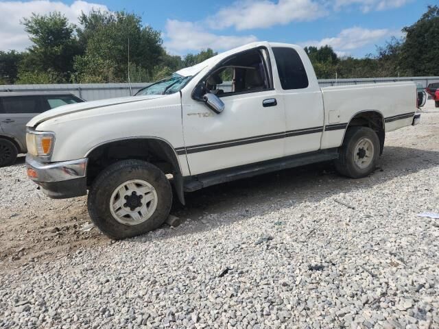 Toyota T100