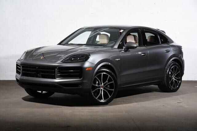 2026 PORSCHE Cayenne