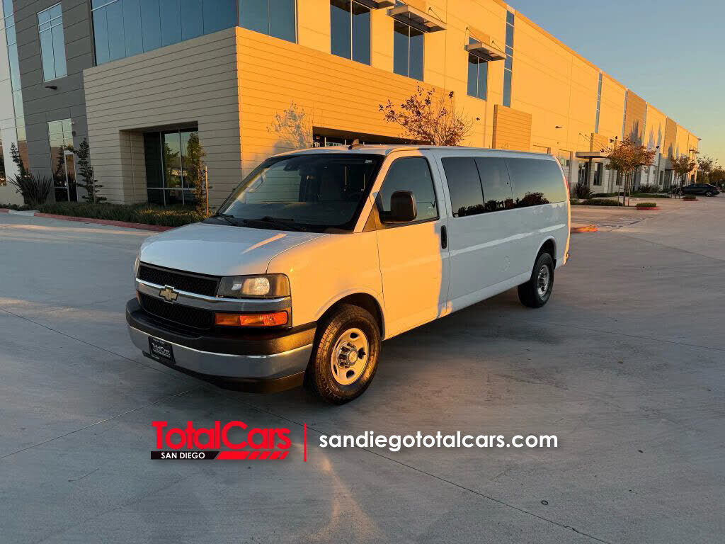 2019 CHEVROLET Express