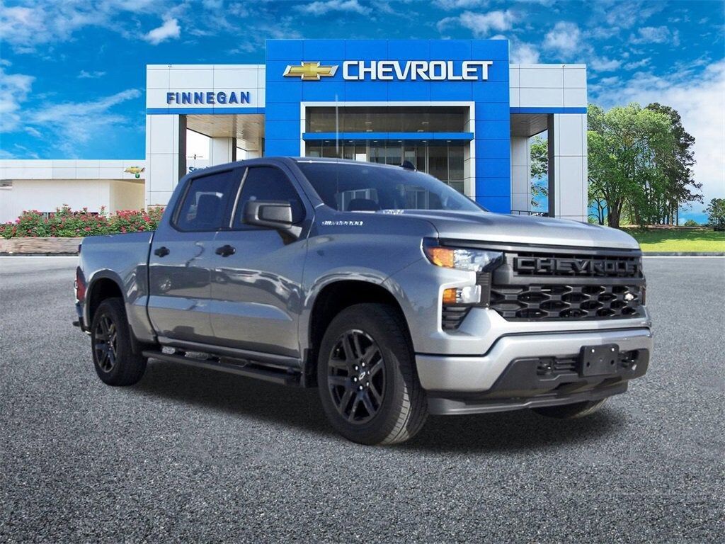 2025 CHEVROLET Silverado