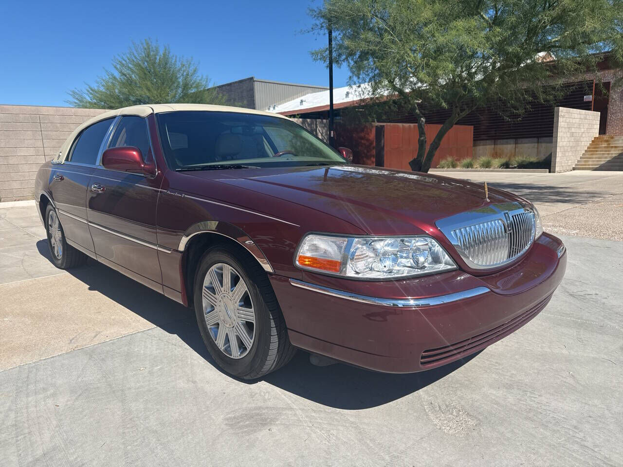 Lincoln Town Car