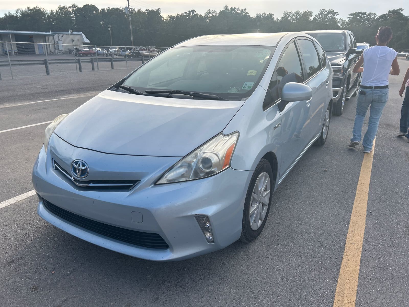 Toyota Prius V
