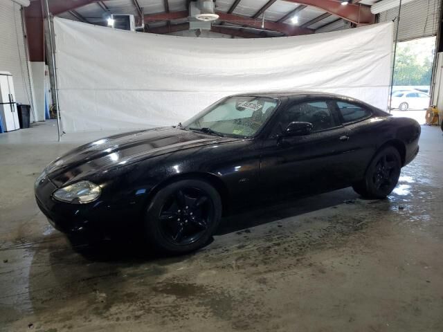 Jaguar XK8
