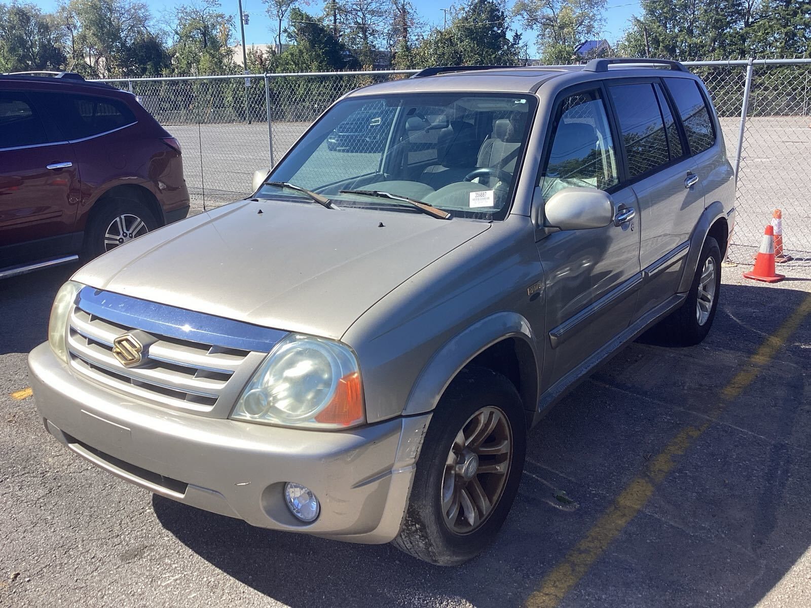Suzuki XL7