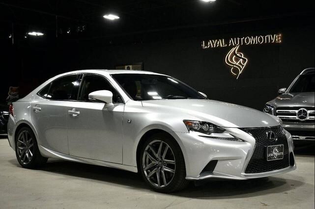 Lexus IS