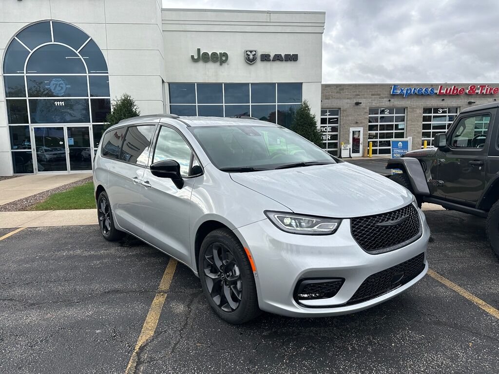 2026 CHRYSLER Pacifica
