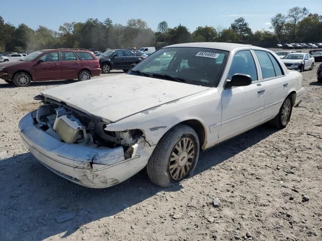 Ford Crown Victoria
