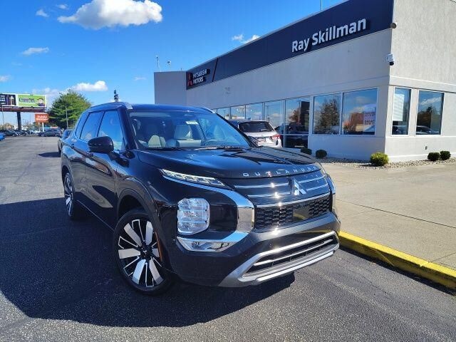2025 MITSUBISHI Outlander