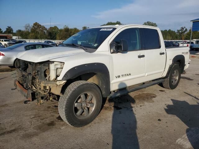 Nissan Titan