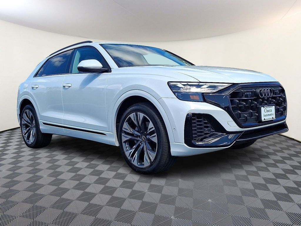 2025 AUDI Q8