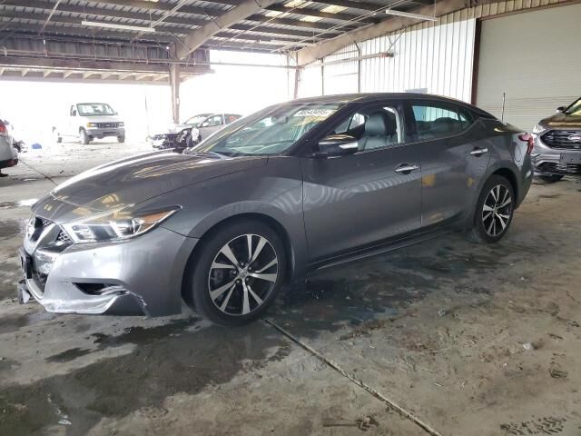 Nissan Maxima