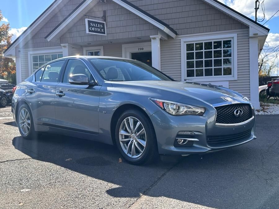 Infiniti Q50