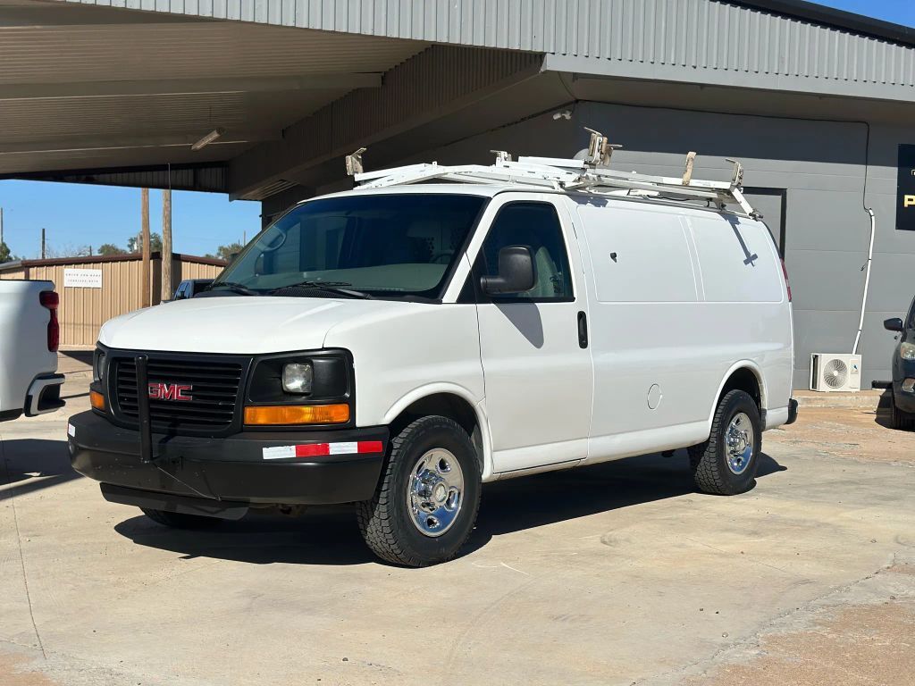 GMC Savana