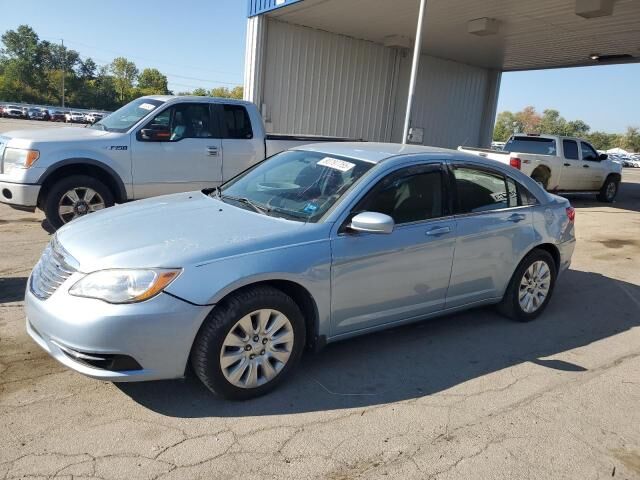 Chrysler 200