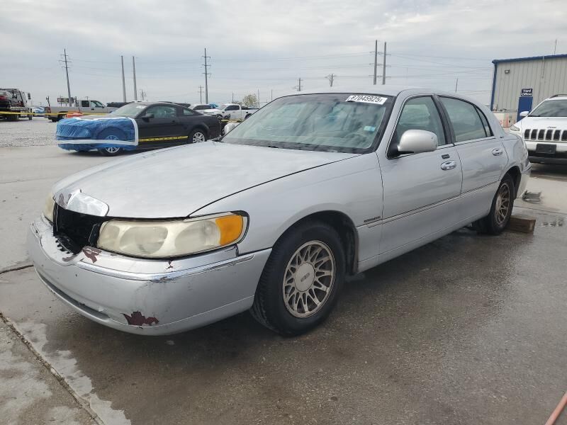 Lincoln Town Car
