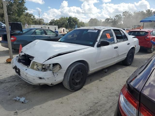 Ford Crown Victoria