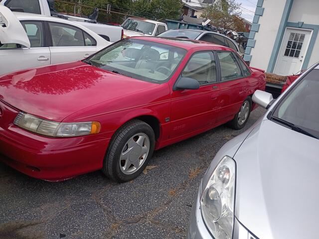 Ford Taurus