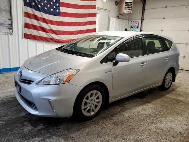 Toyota Prius V