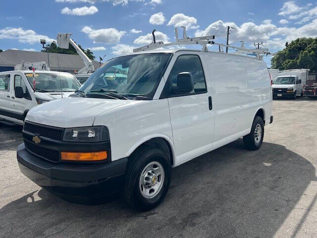 2022 CHEVROLET Express