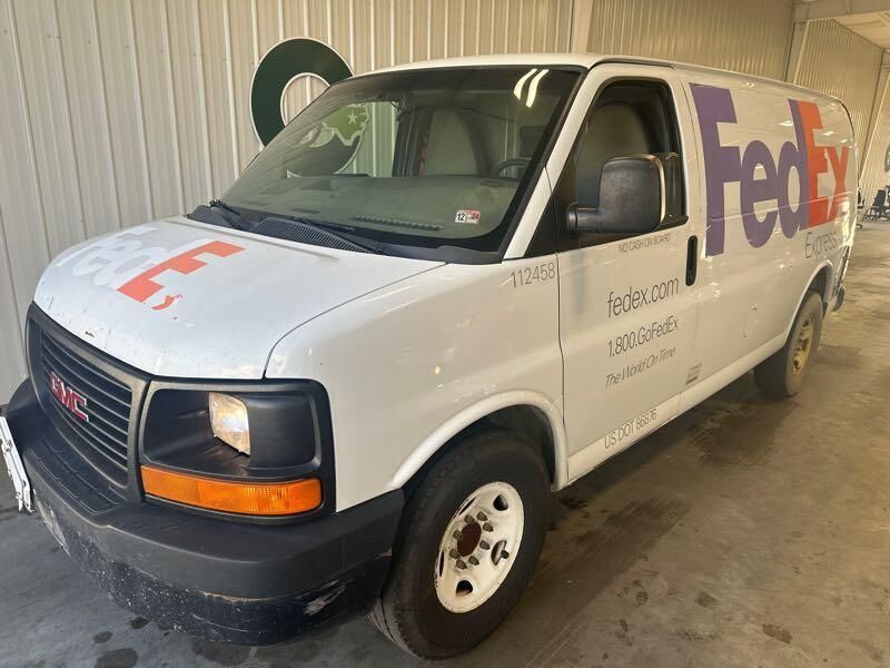 GMC Savana