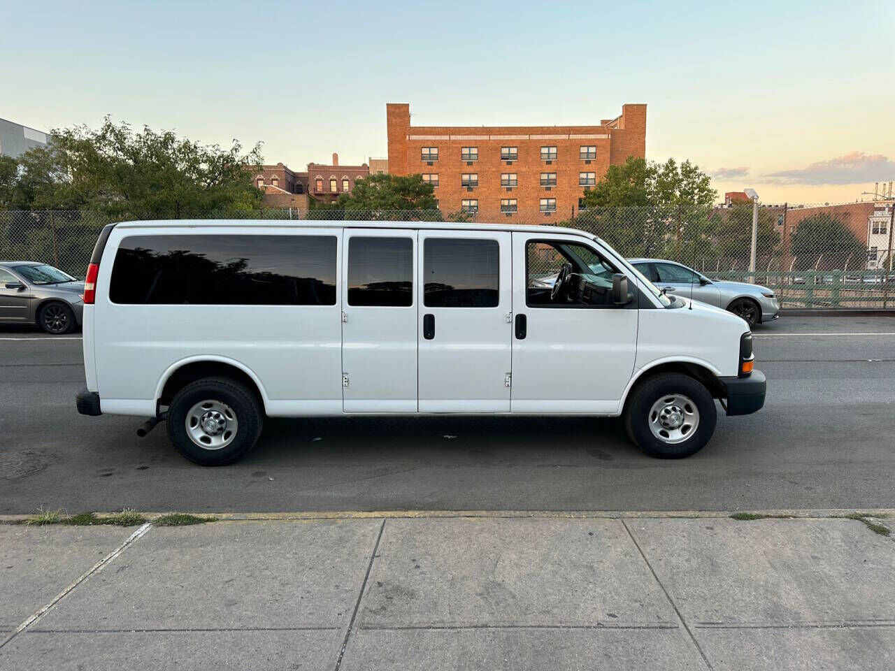 2015 CHEVROLET Express
