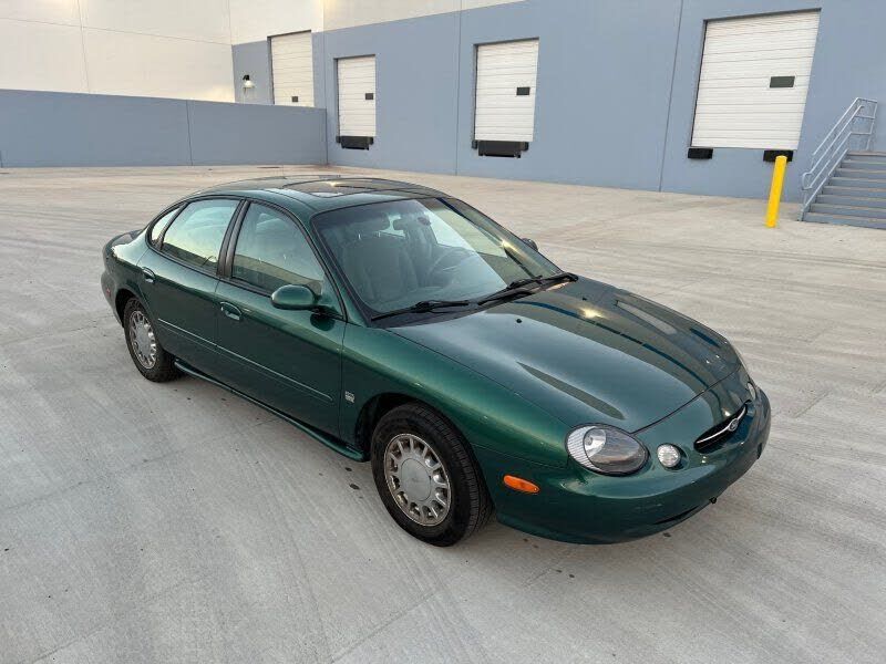 Ford Taurus