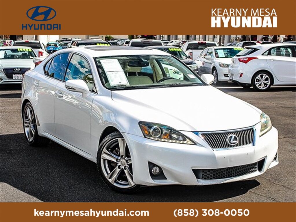 Lexus IS