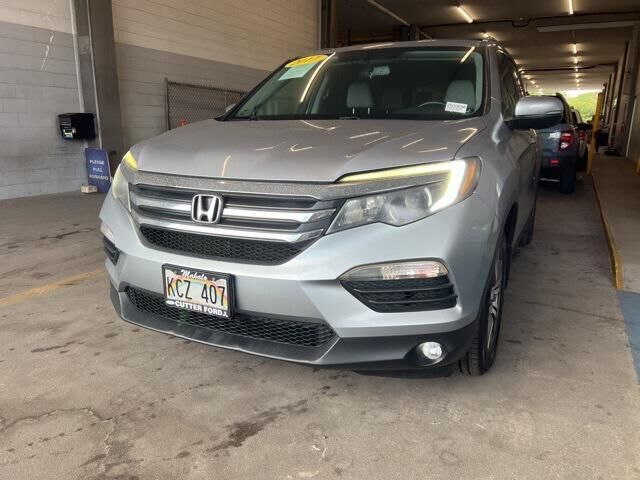 2017 HONDA Pilot