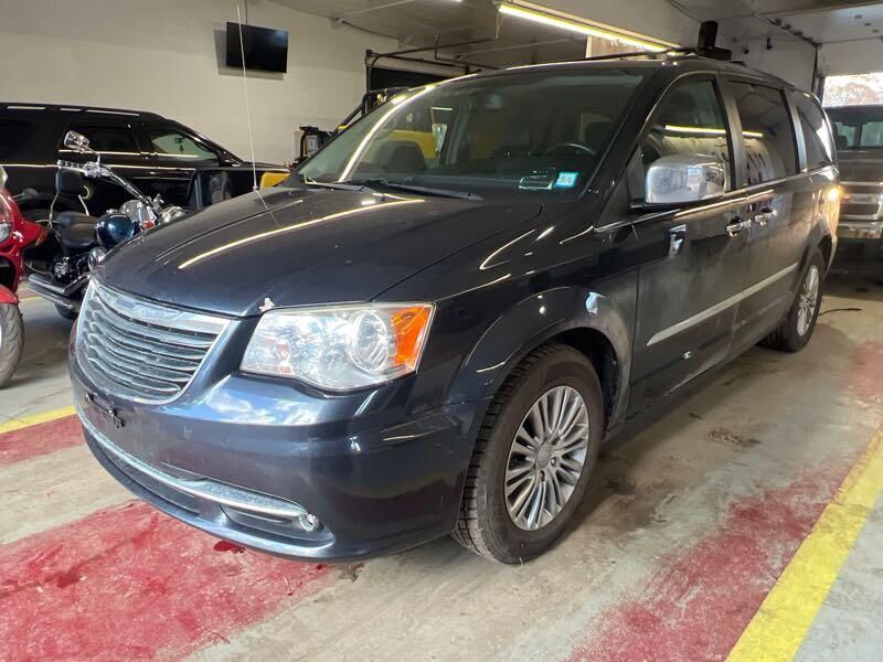 Chrysler Town and Country