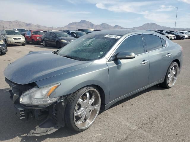 Nissan Maxima