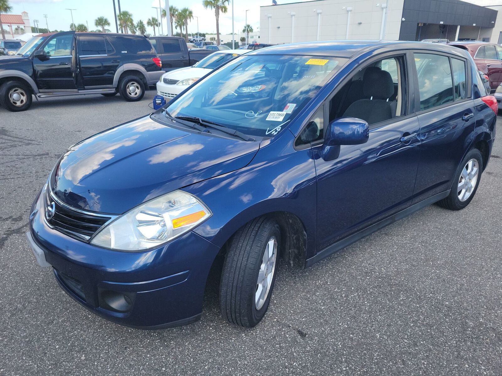 Nissan Versa