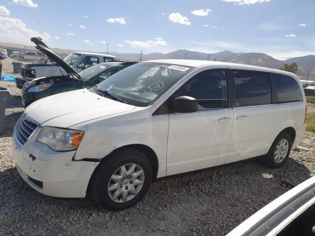 Chrysler Town and Country