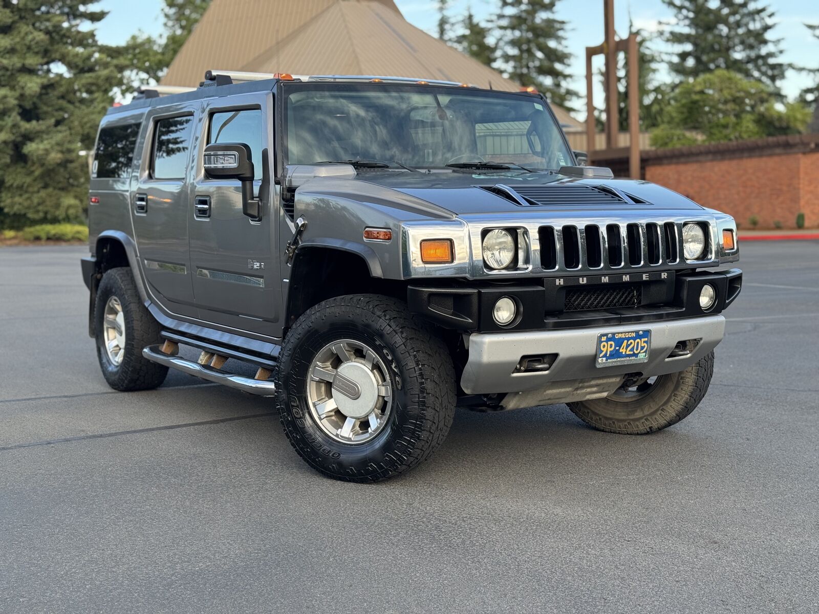 HUMMER H2