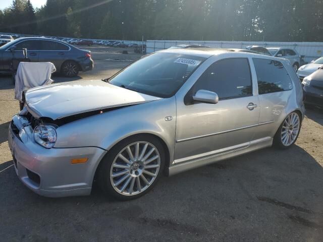 Volkswagen R32