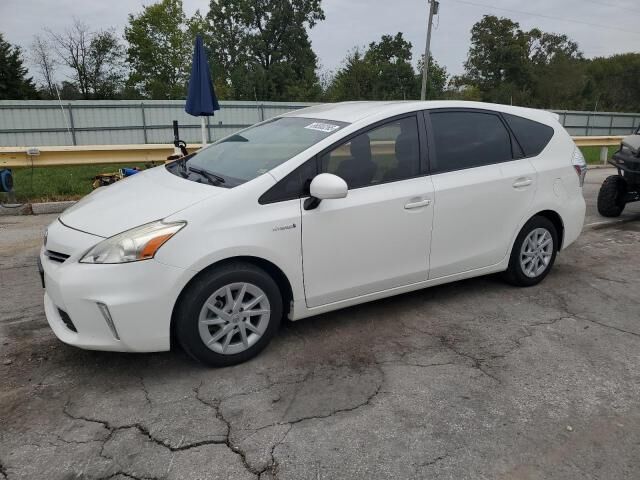Toyota Prius V