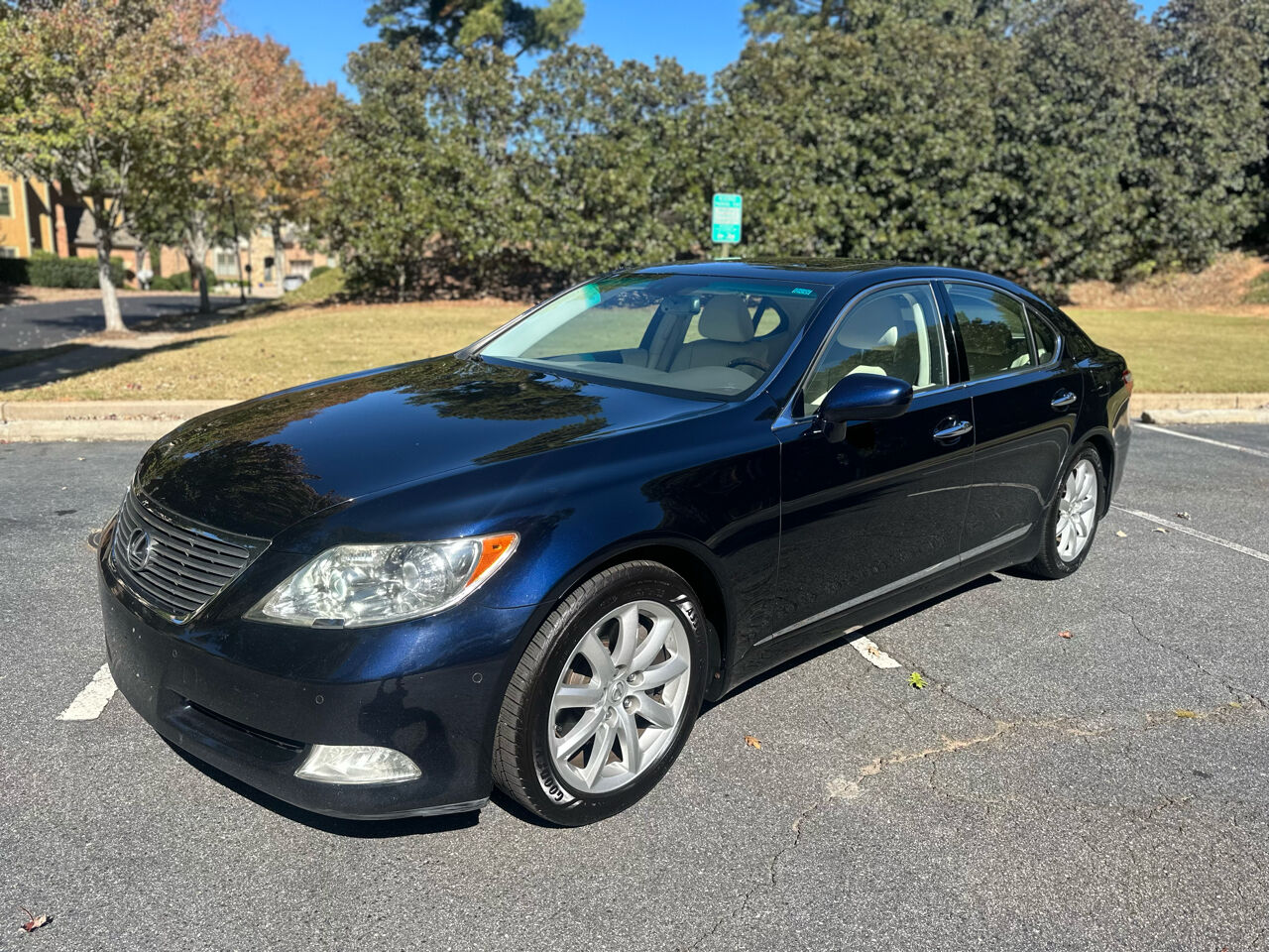 Lexus LS