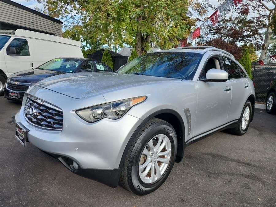 Infiniti FX35