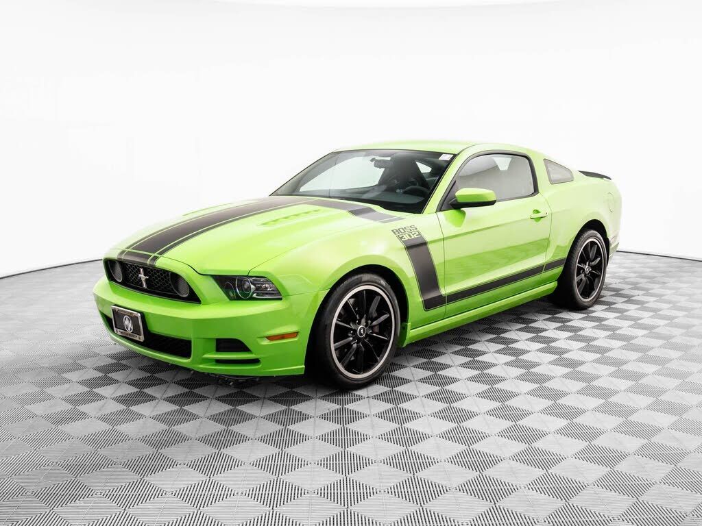 2013 FORD Mustang