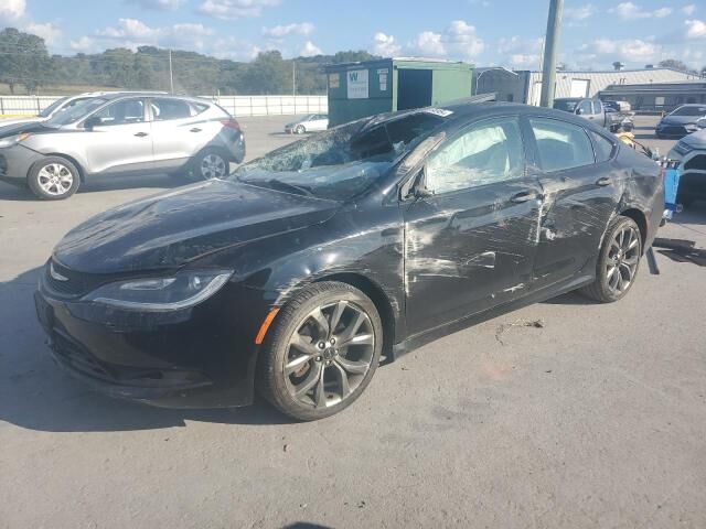 Chrysler 200