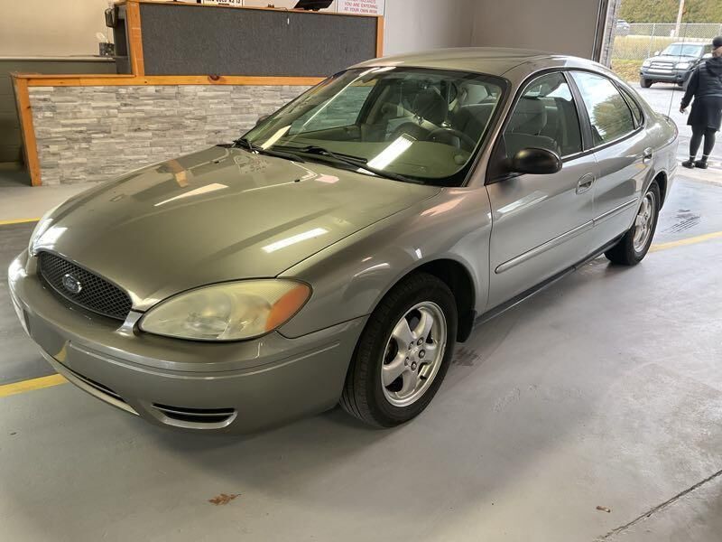 Ford Taurus