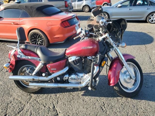 Honda VT1100C2 (SHADOW SABRE)
