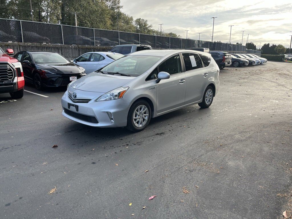 Toyota Prius V