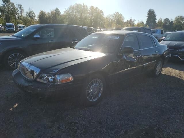 Lincoln Town Car