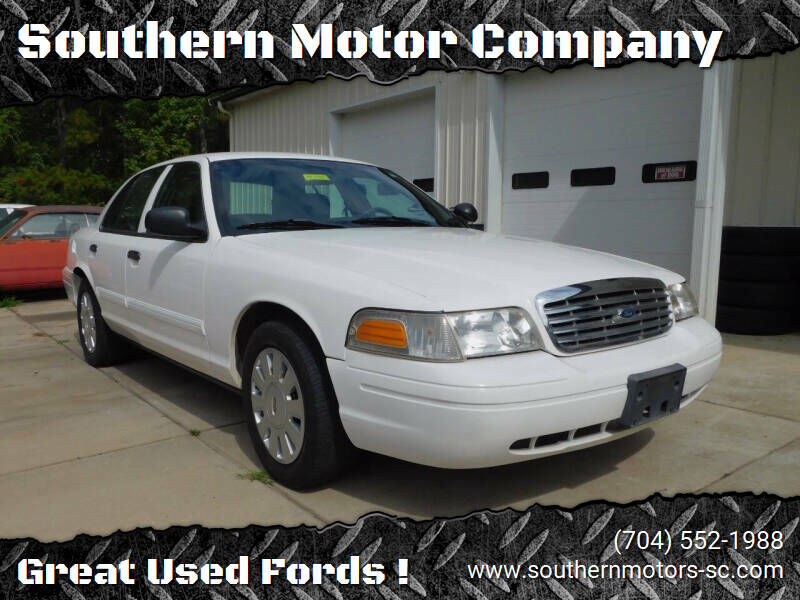 Ford Crown Victoria