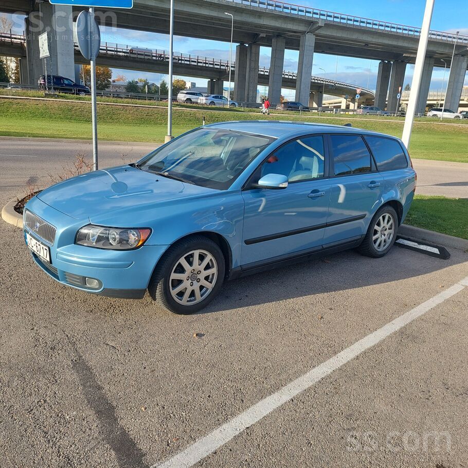 Volvo V50