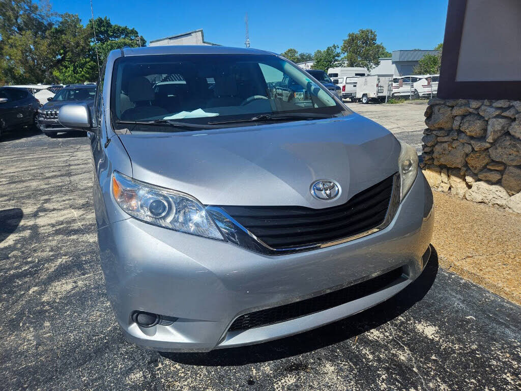 Toyota Sienna
